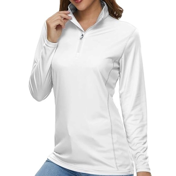 Eastern Mountain Sports Tops - Eastern Mountain Sports | White Tech Wick Twp Piece Work Out Runners Tops